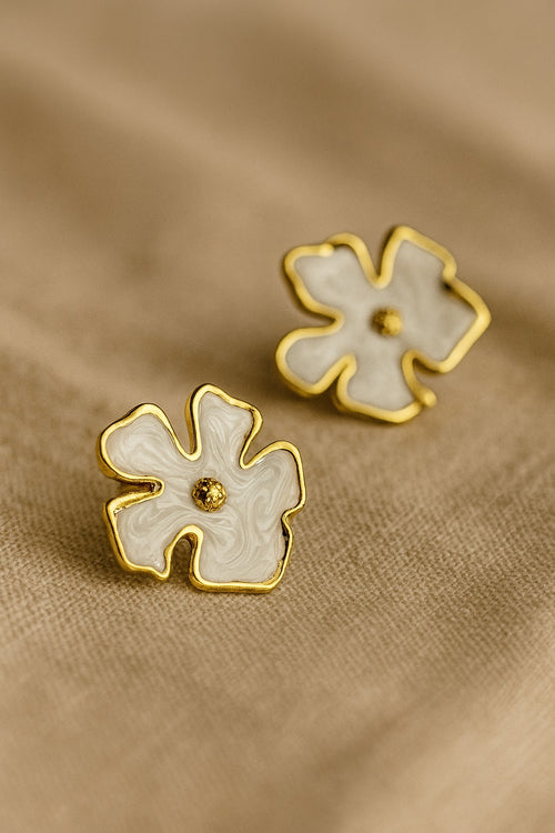 BOUCLES ABSTRACT