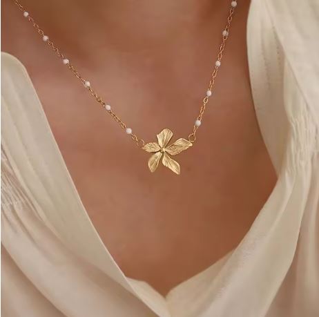 COLLIER ROMY
